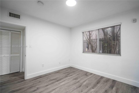 Apartment in Miami, Florida 1 bedroom, 46.92 sq.m. № 2029481 - photo 10