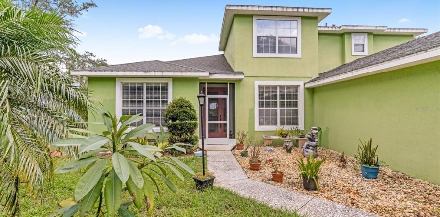 Villa ou maison à Deltona, Floride 4 chambres, 236.99 m2 № 2094089