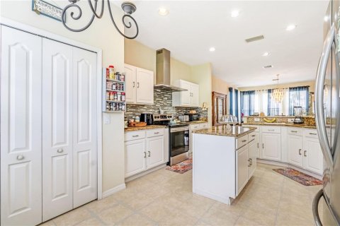 Villa ou maison à vendre à Deltona, Floride: 4 chambres, 236.99 m2 № 2094089 - photo 27