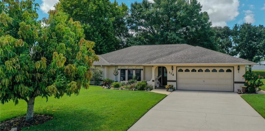 House in Lake Placid, Florida 2 bedrooms, 157.38 sq.m. № 1870789