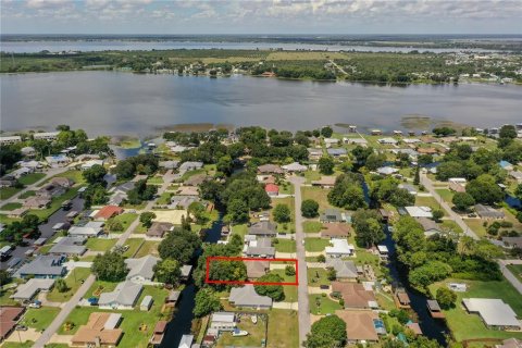 House in Lake Placid, Florida 2 bedrooms, 157.38 sq.m. № 1870789 - photo 26
