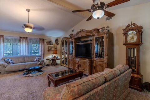 House in Lake Placid, Florida 2 bedrooms, 157.38 sq.m. № 1870789 - photo 4