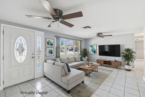 Villa ou maison à vendre à Port Richey, Floride: 2 chambres, 109.25 m2 № 2143042 - photo 4