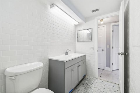 Villa ou maison à vendre à Port Richey, Floride: 2 chambres, 109.25 m2 № 2143042 - photo 18