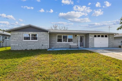 Villa ou maison à vendre à Port Richey, Floride: 2 chambres, 109.25 m2 № 2143042 - photo 8
