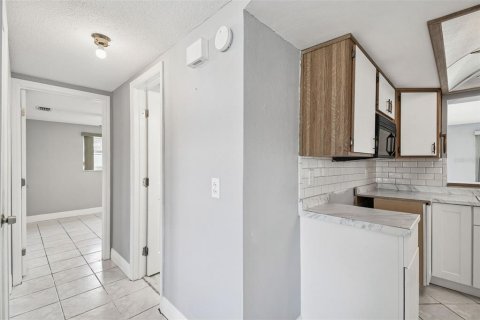 Villa ou maison à vendre à Port Richey, Floride: 2 chambres, 109.25 m2 № 2143042 - photo 15