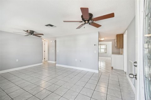 Villa ou maison à vendre à Port Richey, Floride: 2 chambres, 109.25 m2 № 2143042 - photo 12