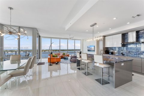 Condo à North Palm Beach, Floride, 3 chambres № 2243957
