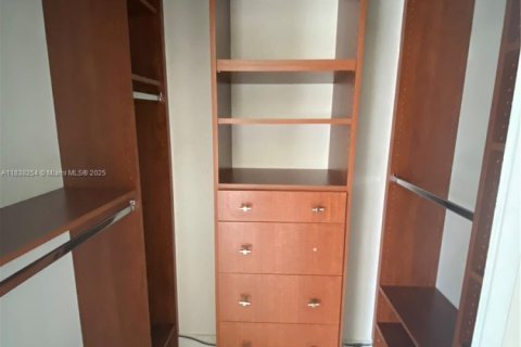 Condominio en venta en Miami, Florida, 2 dormitorios, 86.86 m2 № 1841173 - foto 19