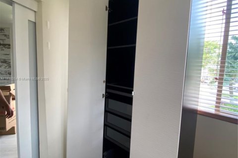 Condominio en venta en Miami, Florida, 2 dormitorios, 86.86 m2 № 1841173 - foto 25