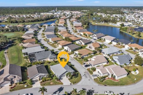 House in Punta Gorda, Florida 2 bedrooms, 128.39 sq.m. № 1916226 - photo 19