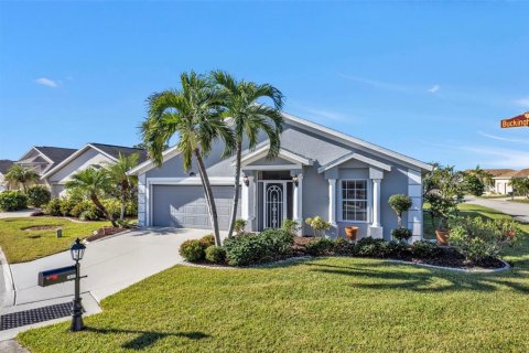 House in Punta Gorda, Florida 2 bedrooms, 128.39 sq.m. № 1916226 - photo 2
