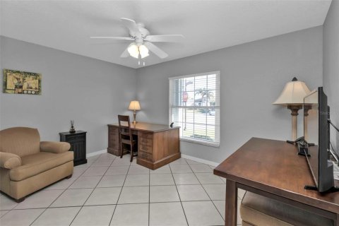 House in Punta Gorda, Florida 2 bedrooms, 128.39 sq.m. № 1916226 - photo 17