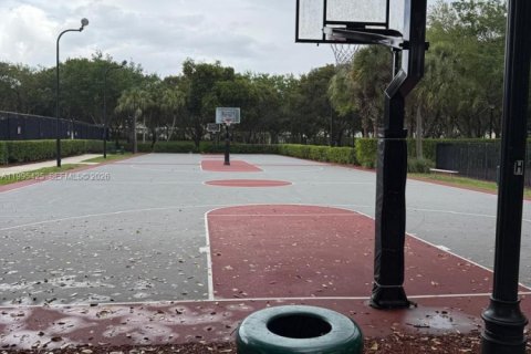 House in Miramar, Florida 4 bedrooms, 238.39 sq.m. № 2058814 - photo 28