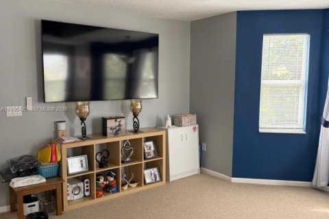 House in Miramar, Florida 4 bedrooms, 238.39 sq.m. № 2058814 - photo 14