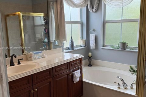 House in Miramar, Florida 4 bedrooms, 238.39 sq.m. № 2058814 - photo 20