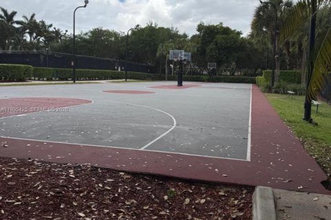 House in Miramar, Florida 4 bedrooms, 238.39 sq.m. № 2058814 - photo 27