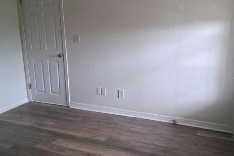 Condominio en alquiler en Saint Petersburg, Florida, 2 dormitorios, 78.78 m2 № 1905502 - foto 9