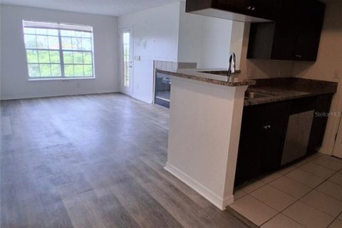 Condominio en alquiler en Saint Petersburg, Florida, 2 dormitorios, 78.78 m2 № 1905502 - foto 5