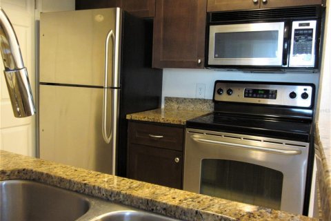 Condominio en alquiler en Saint Petersburg, Florida, 2 dormitorios, 78.78 m2 № 1905502 - foto 7
