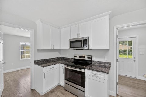 Casa en venta en Tampa, Florida, 3 dormitorios, 90.3 m2 № 1832144 - foto 9
