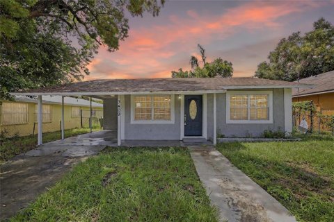 Casa en venta en Tampa, Florida, 3 dormitorios, 90.3 m2 № 1832144 - foto 1