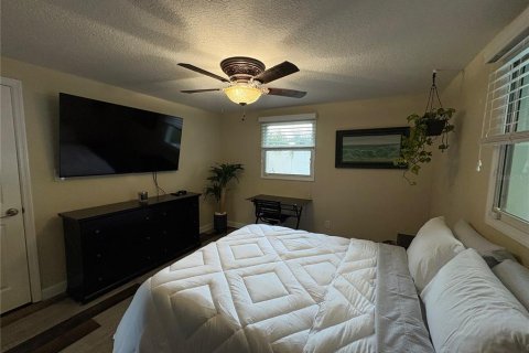 Casa en alquiler en Tampa, Florida, 3 dormitorios, 104.52 m2 № 1916540 - foto 24
