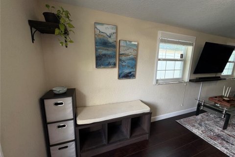 Casa en alquiler en Tampa, Florida, 3 dormitorios, 104.52 m2 № 1916540 - foto 4