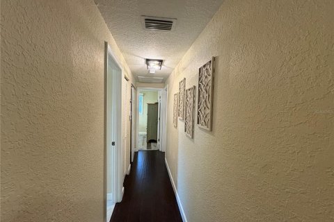 Casa en alquiler en Tampa, Florida, 3 dormitorios, 104.52 m2 № 1916540 - foto 29