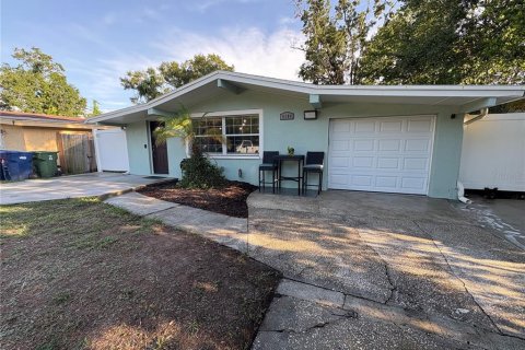Casa en alquiler en Tampa, Florida, 3 dormitorios, 104.52 m2 № 1916540 - foto 3