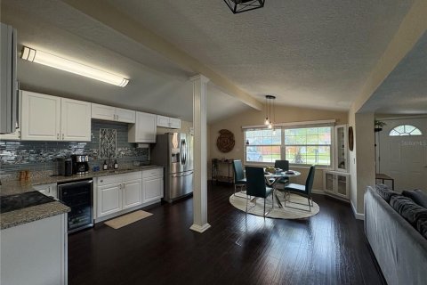 Casa en alquiler en Tampa, Florida, 3 dormitorios, 104.52 m2 № 1916540 - foto 15