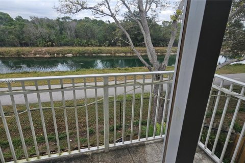 Снять в аренду кондоминиум в Хомстед, Флорида 3 спальни, 110.93м2, № 2005178 - фото 6