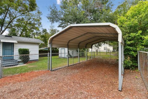 House in Zephyrhills, Florida 3 bedrooms, 107.4 sq.m. № 1807338 - photo 24