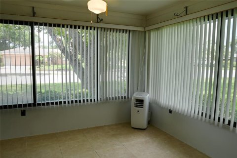 Casa en alquiler en Clearwater, Florida, 2 dormitorios, 105.44 m2 № 1809953 - foto 9