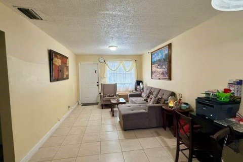 Commercial property in Oakland Park, Florida 165.46 sq.m. № 2250062 - photo 5