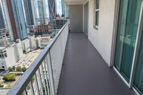 Apartment in Miami, Florida 2 bedrooms, 75.9 sq.m. № 2069422 - photo 11