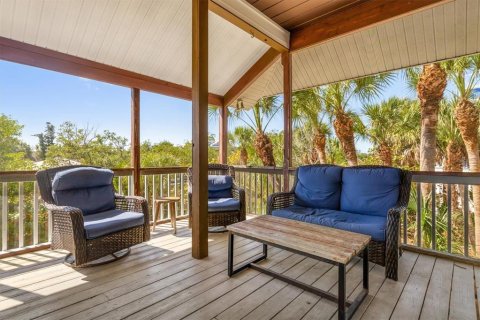 House in Placida, Florida 3 bedrooms, 170.85 sq.m. № 2212974 - photo 23