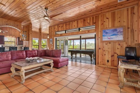 House in Placida, Florida 3 bedrooms, 170.85 sq.m. № 2212974 - photo 4
