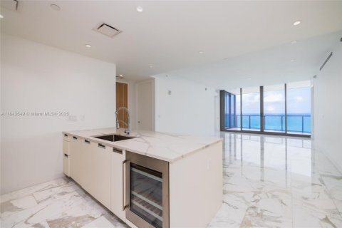 Condominio en alquiler en Sunny Isles Beach, Florida, 2 dormitorios, 145.95 m2 № 1940020 - foto 6
