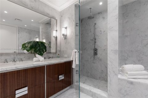 Condominio en alquiler en Sunny Isles Beach, Florida, 2 dormitorios, 145.95 m2 № 1940020 - foto 30