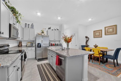 Townhouse in Apollo Beach, Florida 3 bedrooms, 167.41 sq.m. № 2201629 - photo 9