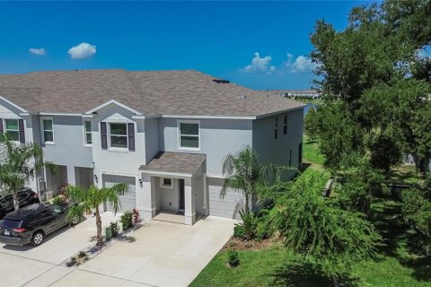Townhouse in Apollo Beach, Florida 3 bedrooms, 167.41 sq.m. № 2201629 - photo 3
