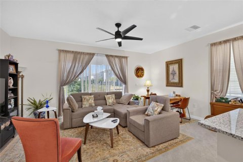 Townhouse in Apollo Beach, Florida 3 bedrooms, 167.41 sq.m. № 2201629 - photo 12