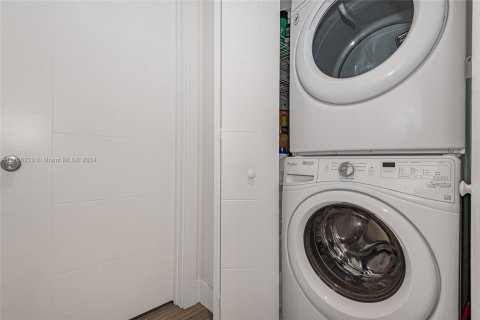 Condo in Aventura, Florida, 3 bedrooms  № 1453360 - photo 26