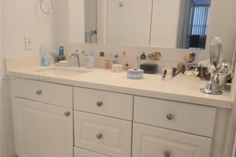 Снять в аренду кондоминиум в Бока-Ратон, Флорида 1 спальня, 92.72м2, № 2009982 - фото 9