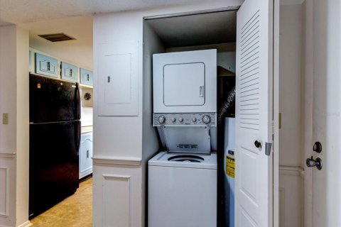 Condominio en venta en Winter Haven, Florida, 3 dormitorios, 113.9 m2 № 1543308 - foto 12