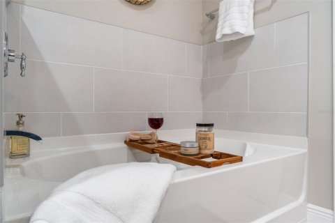 Condominio en venta en Montverde, Florida, 3 dormitorios, 145.67 m2 № 1873793 - foto 18