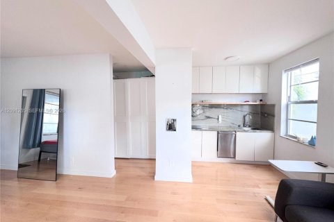 Copropriété à vendre à Miami Beach, Floride: 39.95 m2 № 2372009 - photo 11
