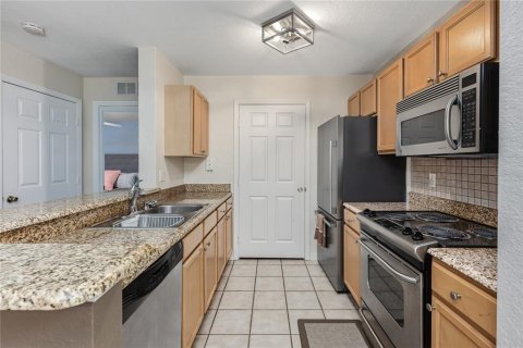 Condo in Orange City, Florida, 3 bedrooms  № 2224592 - photo 15