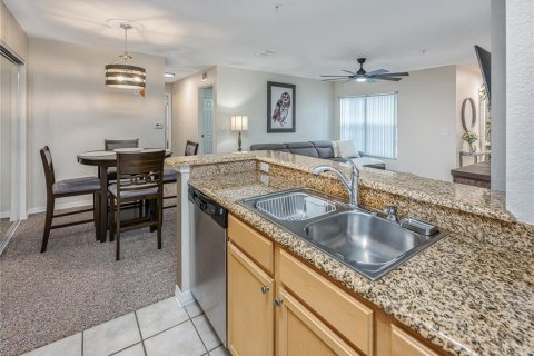 Condo in Orange City, Florida, 3 bedrooms  № 2224592 - photo 16